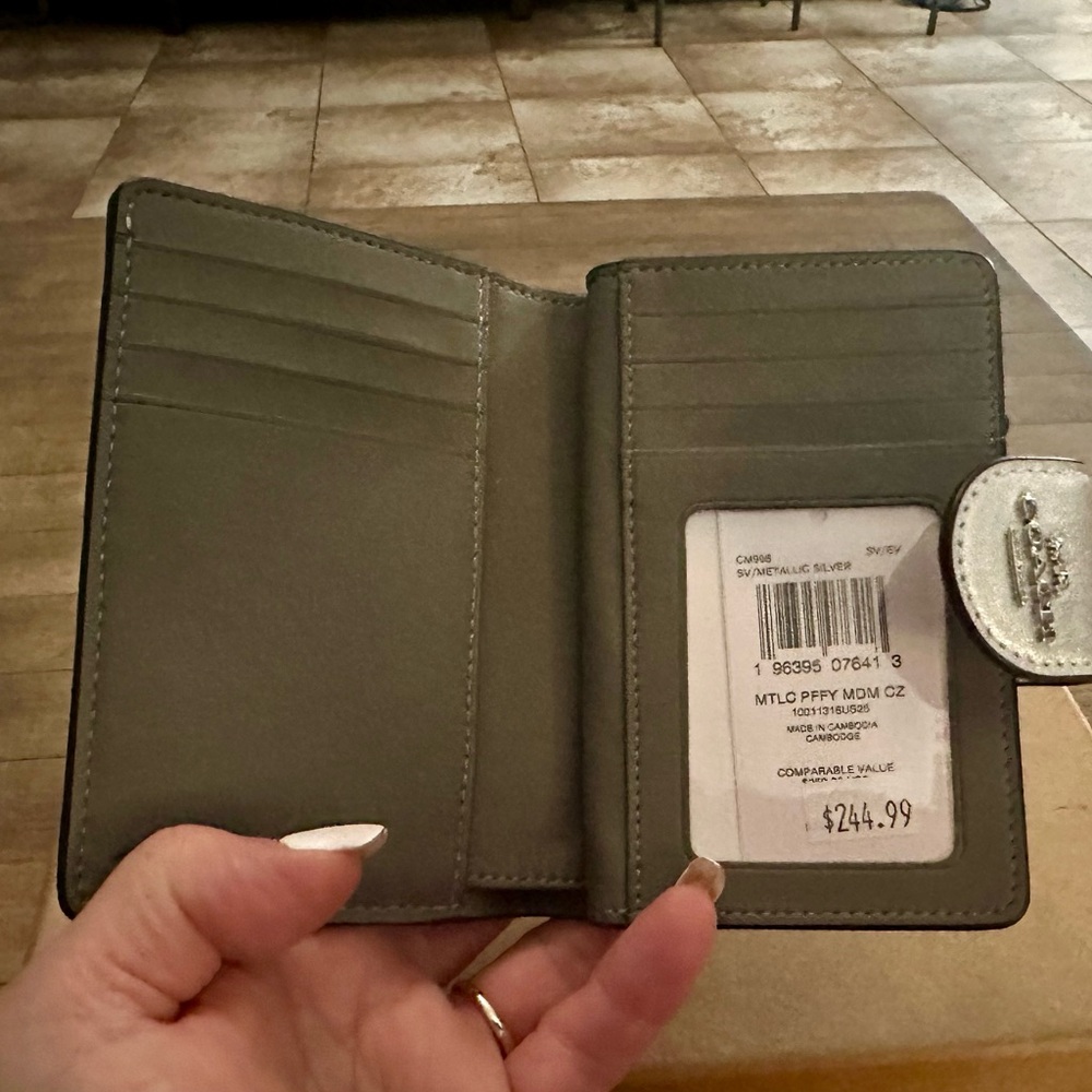 Coach Silver Wallet - Picture 9 of 9